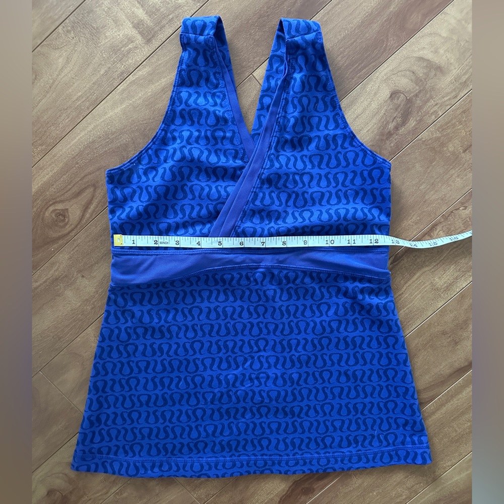 Lululemon workout tank